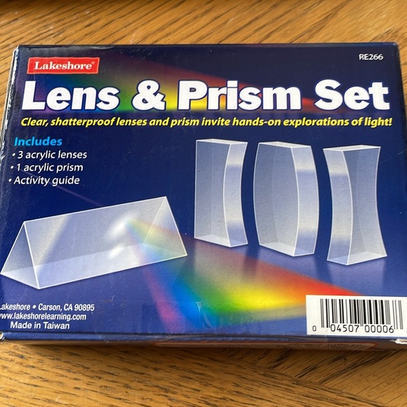 Lakeshore Lens & Prism Set Hands-on Exploration of Light - Picture 2 of 4
